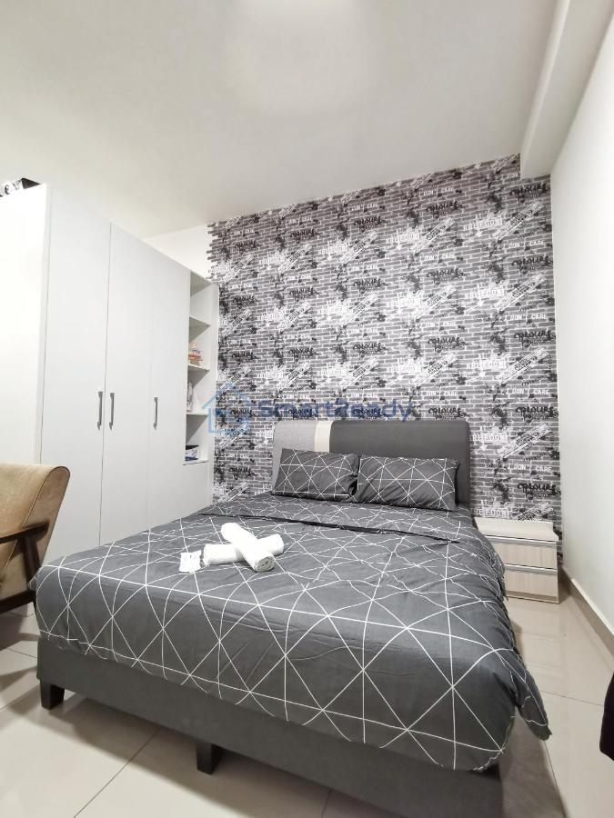 Twin Galaxy Suites By Sr Home 新山 外观 照片