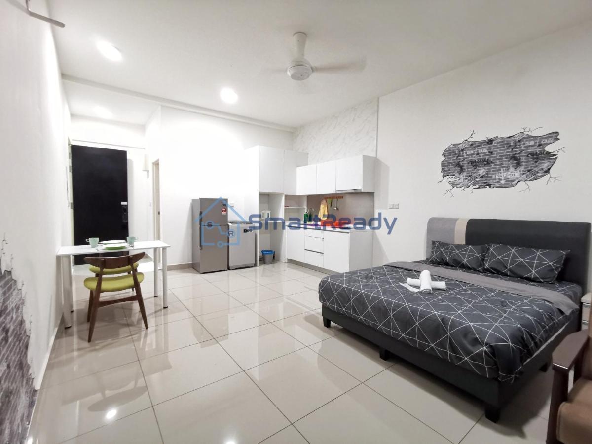 Twin Galaxy Suites By Sr Home 新山 外观 照片