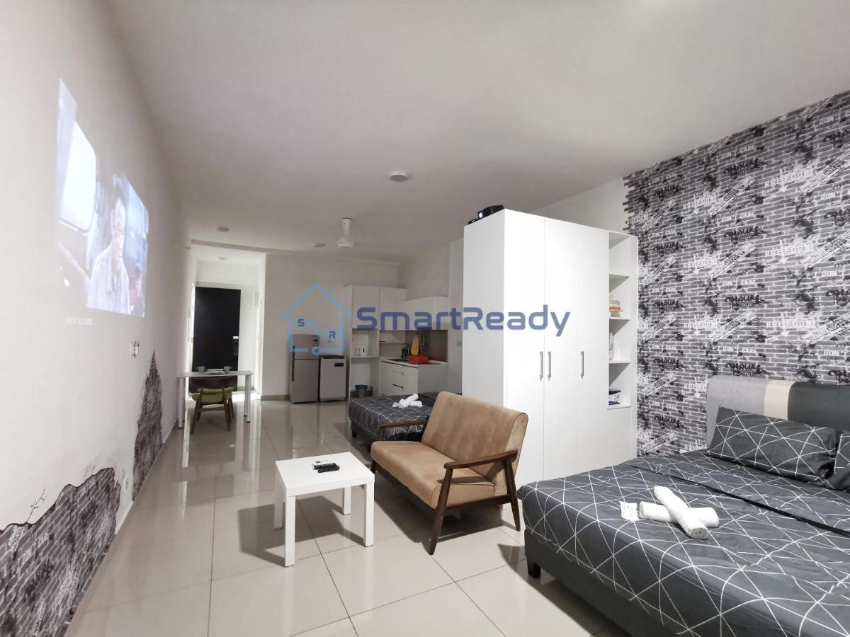 Twin Galaxy Suites By Sr Home 新山 外观 照片