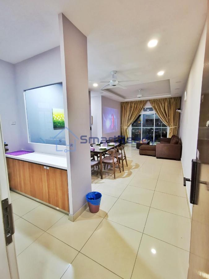 Twin Galaxy Suites By Sr Home 新山 外观 照片